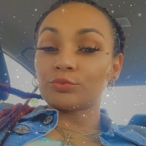 Meet your Posher, Tasha